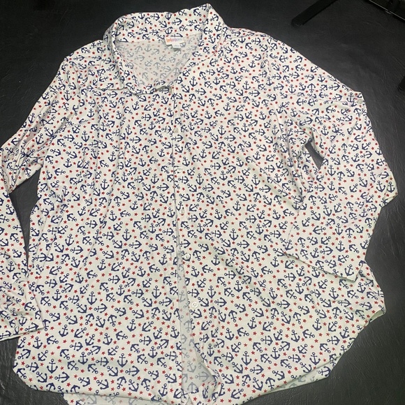 Like New - Gently Used - LulaRoe Valentina Long sleeve Top (XL) - Picture 3 of 5